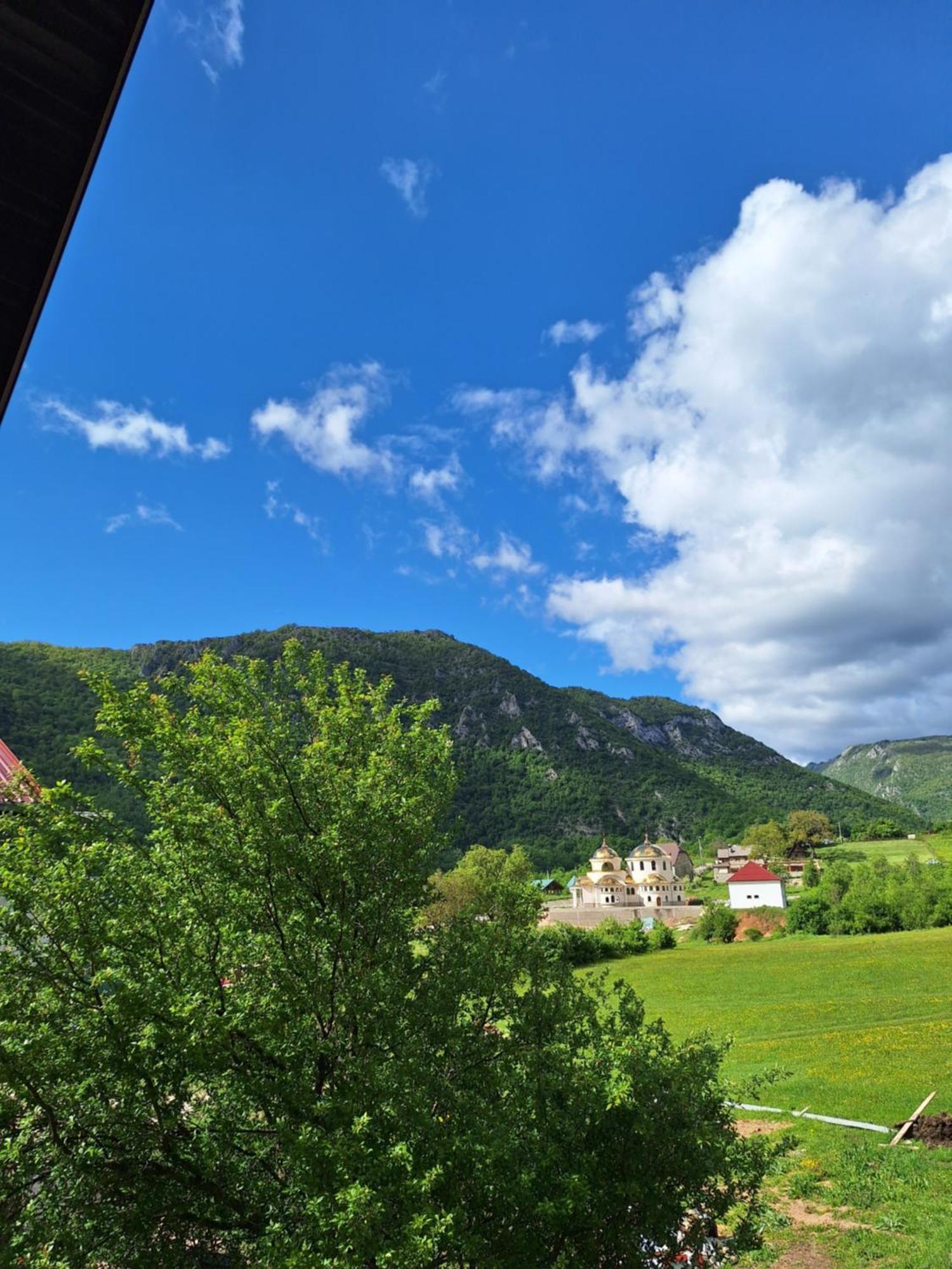 Apartmani Lena Плужине Экстерьер фото