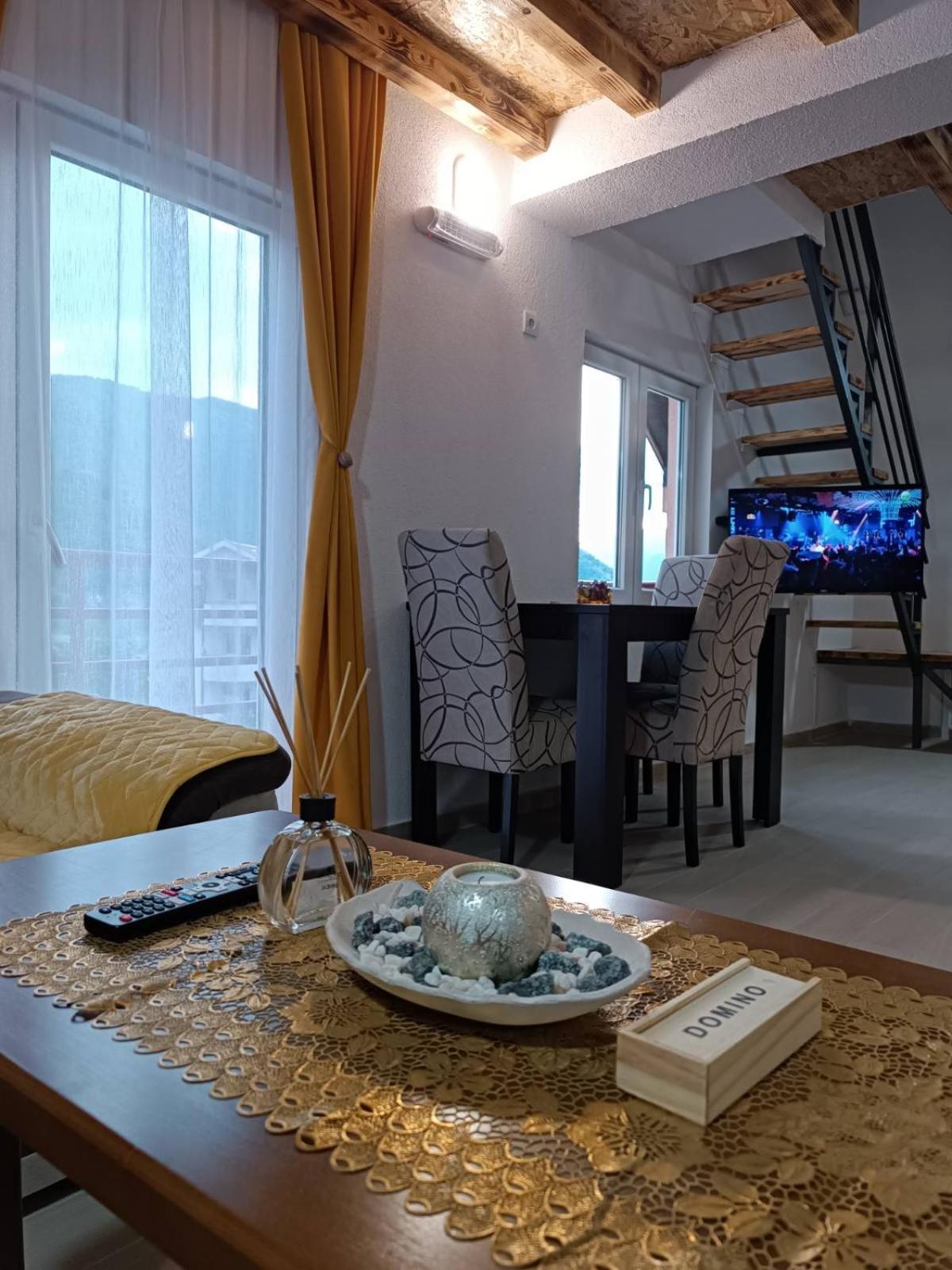 Apartmani Lena Плужине Экстерьер фото