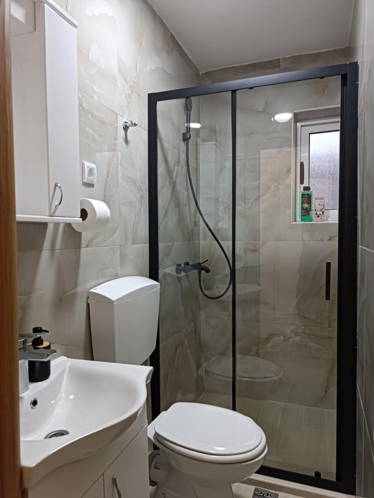 Apartmani Lena Плужине Экстерьер фото