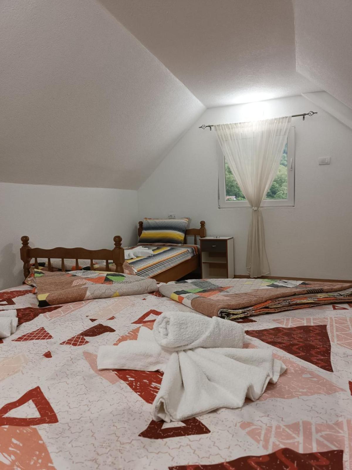 Apartmani Lena Плужине Экстерьер фото